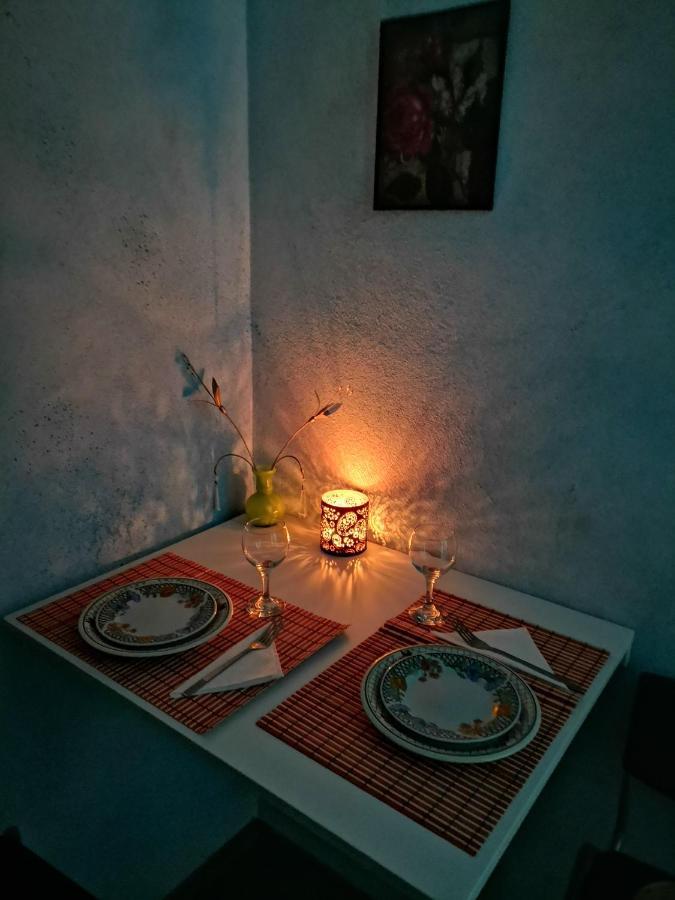 Appartamento Frasta'S Rose Plaka  Esterno foto