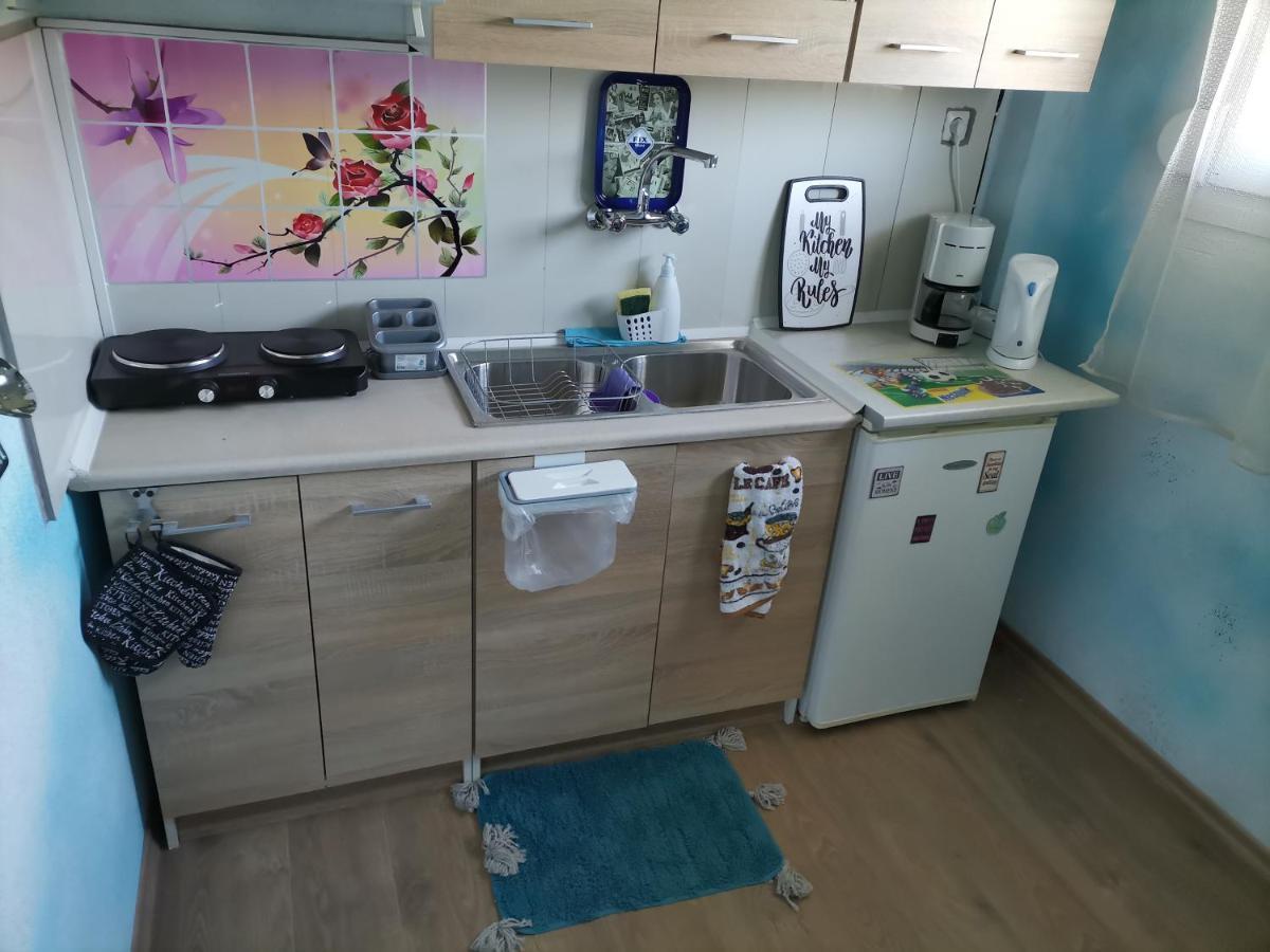 Appartamento Frasta'S Rose Plaka  Esterno foto