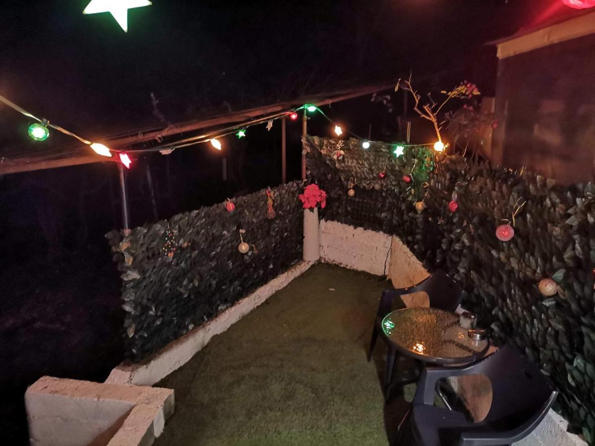 Appartamento Frasta'S Rose Plaka  Esterno foto
